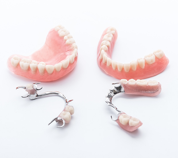Davenport Dentures and Partial Dentures